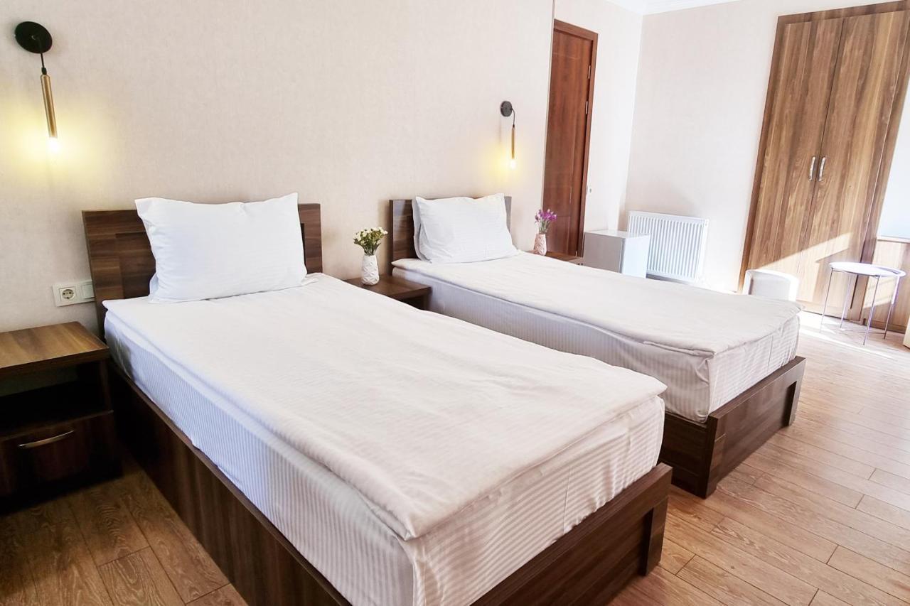 Sina Hotel Tiflis Dış mekan fotoğraf